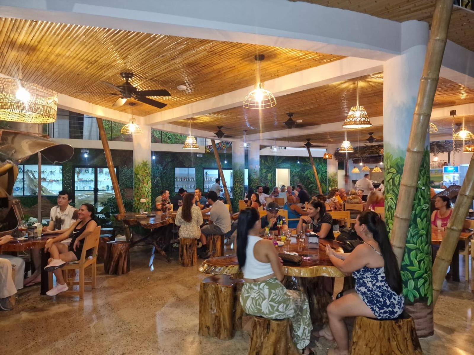 Bonding Coffee Roaster Cafe & Hotel Quepos Kültér fotó
