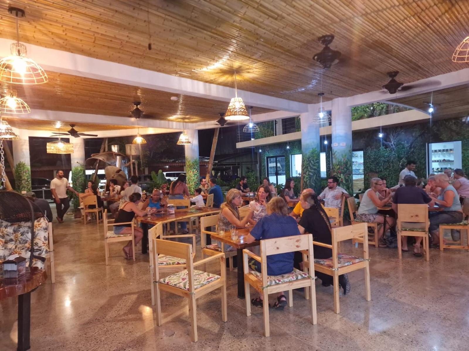 Bonding Coffee Roaster Cafe & Hotel Quepos Kültér fotó