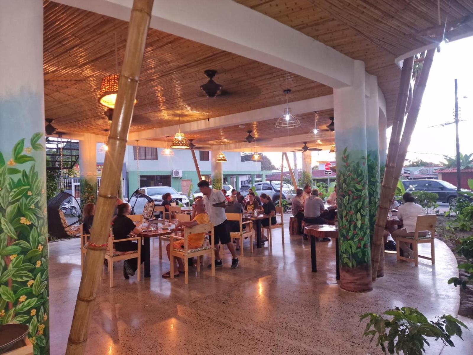 Bonding Coffee Roaster Cafe & Hotel Quepos Kültér fotó