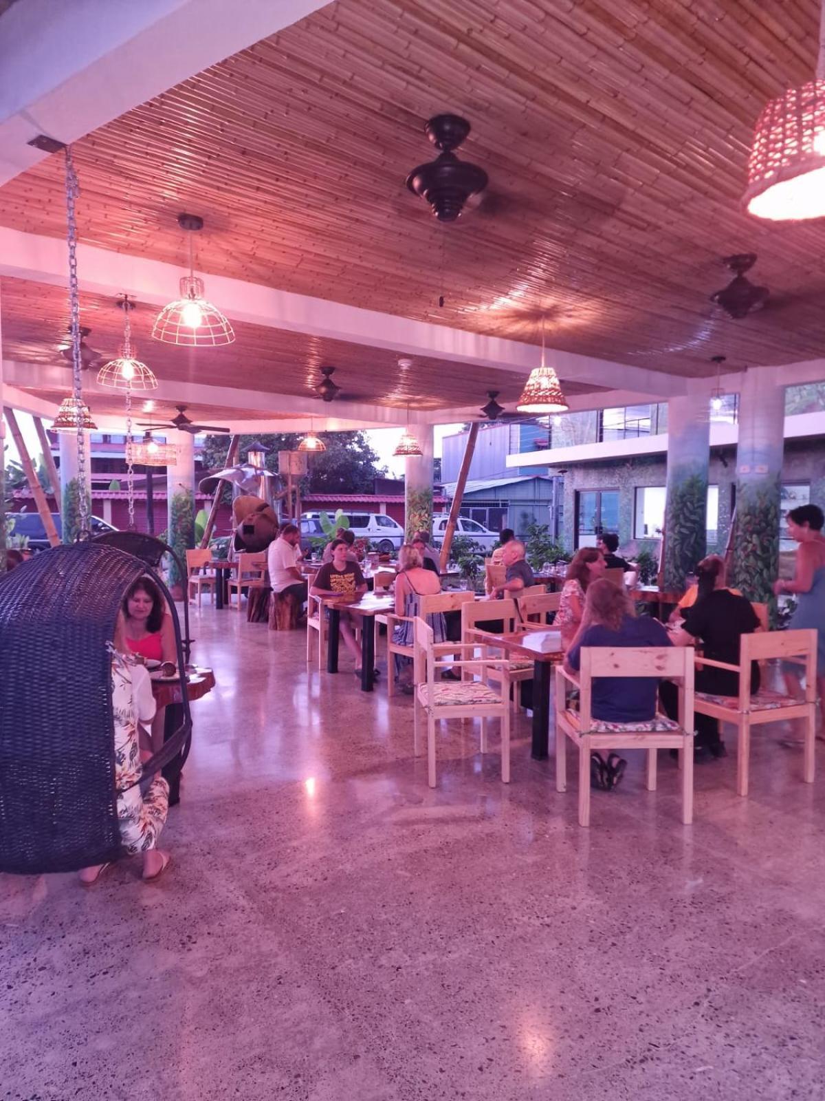 Bonding Coffee Roaster Cafe & Hotel Quepos Kültér fotó