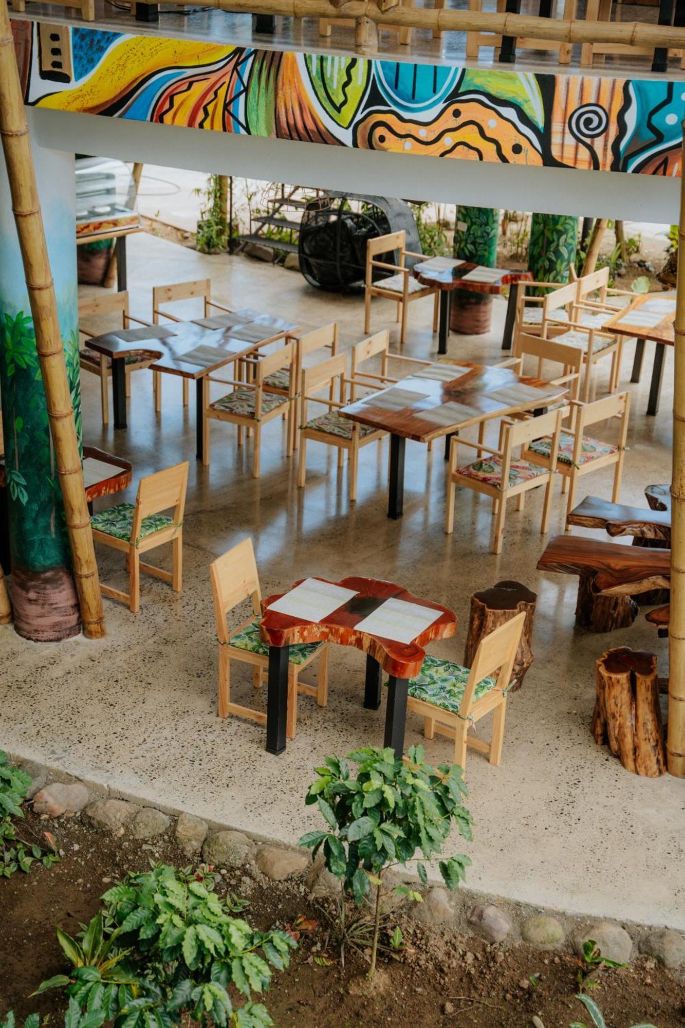 Bonding Coffee Roaster Cafe & Hotel Quepos Kültér fotó
